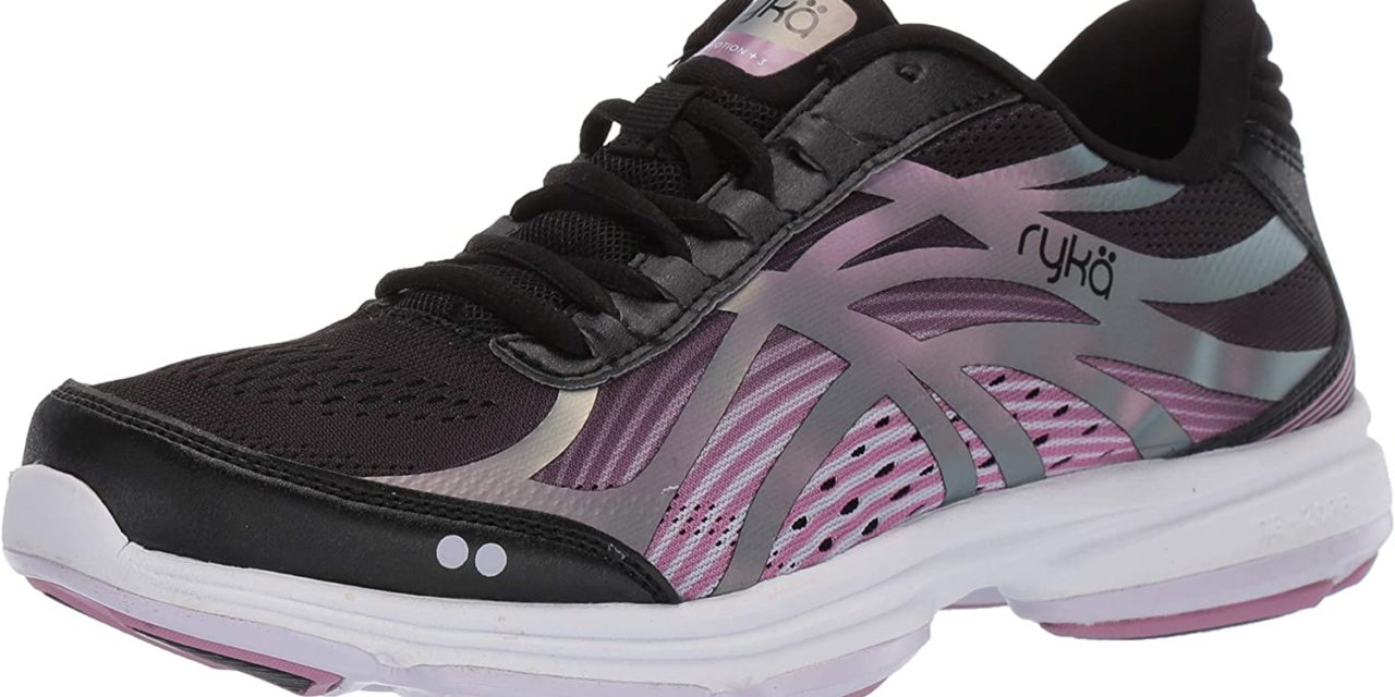 10 Best Walking Shoes for Flat Feet and Overpronation Review in 2023